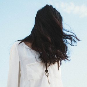 پیراهن مشکی بزرگ
